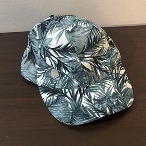 NWT Vince Camuto Tropical Baseball Cap